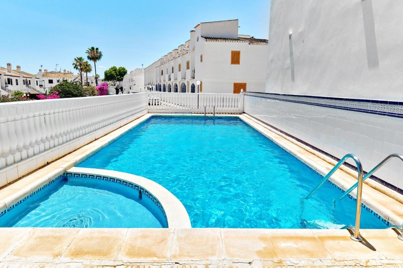 Espanhouse Sonia In La Zenia Playas De 오리후엘라 외부 사진