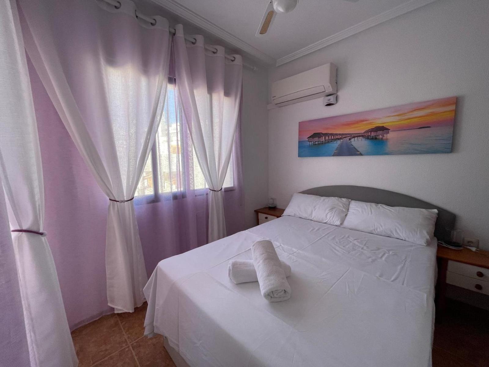 Espanhouse Sonia In La Zenia Playas De 오리후엘라 외부 사진